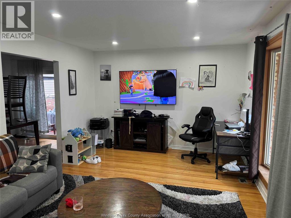 2650 Rivard Avenue, Windsor, Ontario  N8T 2H5 - Photo 3 - 25028547