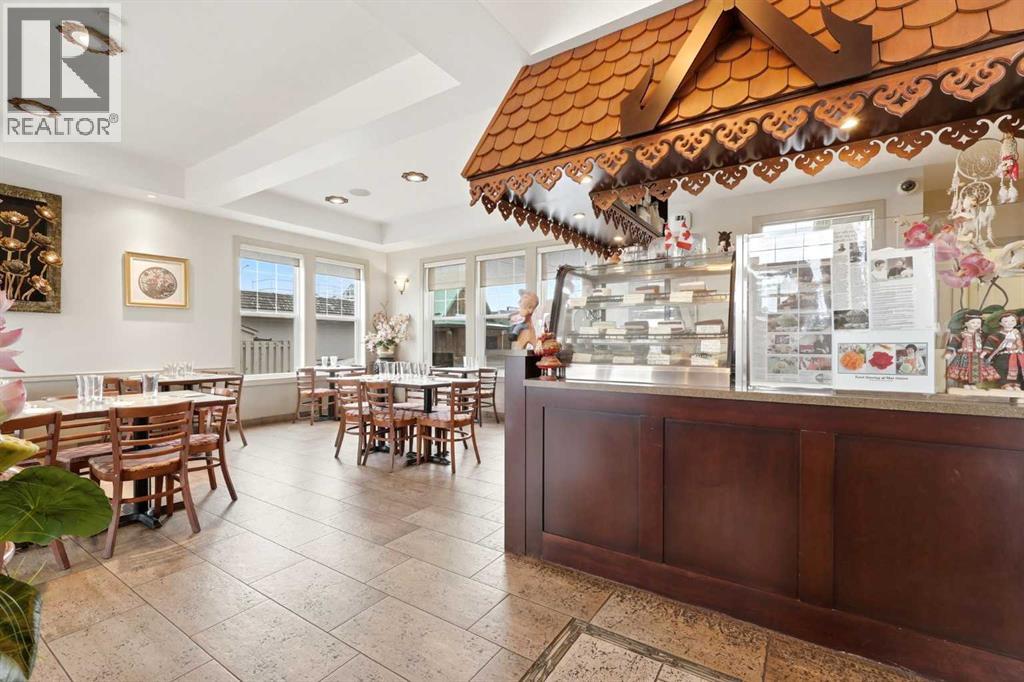 115 Fifth Avenue W, Cochrane, Alberta  T4C 1B1 - Photo 3 - A2299220