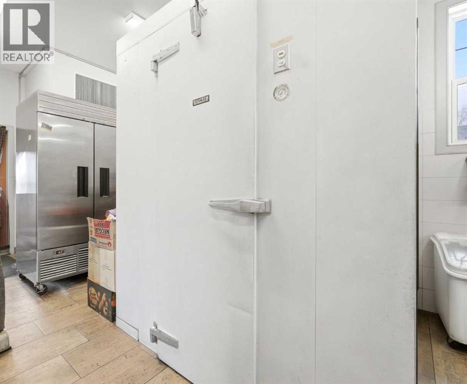 115 Fifth Avenue W, Cochrane, Alberta  T4C 1B1 - Photo 13 - A2299220