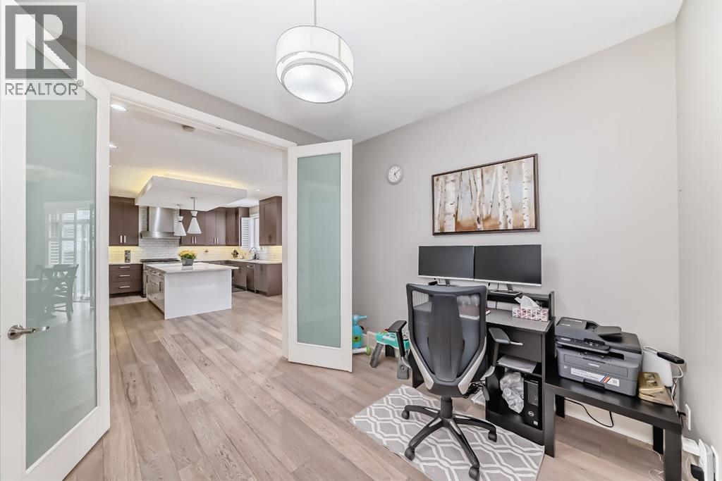 193 Kinniburgh Circle, Chestermere, Alberta T1X 0P8 - Photo 17 - A2300713