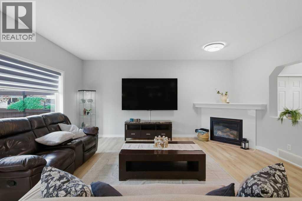 129 Cranfield Green Se, Calgary, Alberta  T3M 1C6 - Photo 4 - A2300927