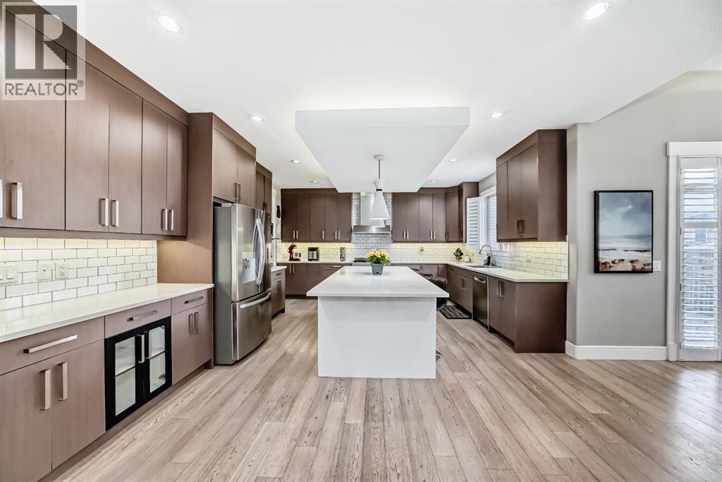 193 Kinniburgh Circle, Chestermere, Alberta T1X 0P8 - Photo 7 - A2300713