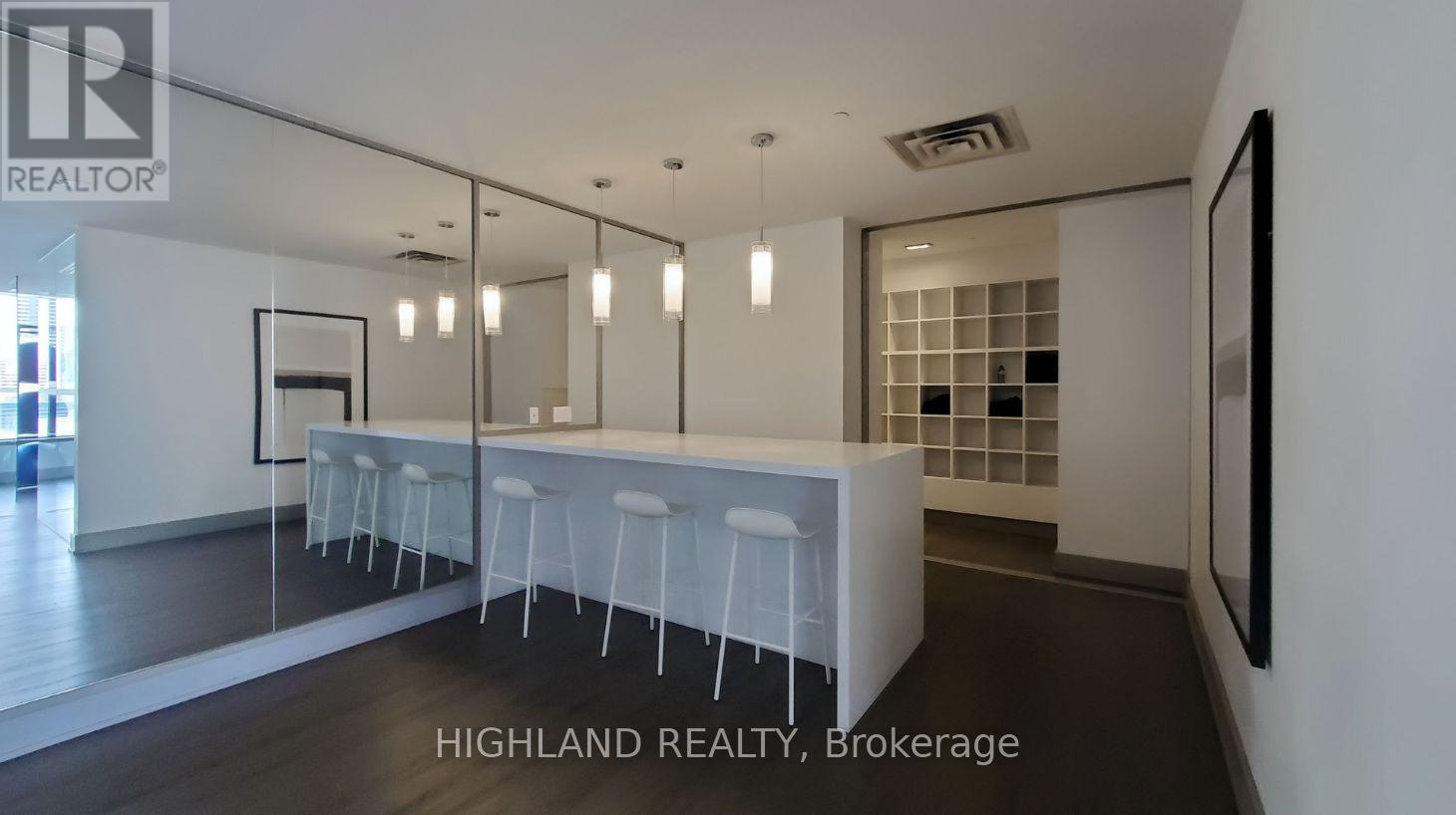 2410 - 510 Curran Place, Mississauga, Ontario  L5B 0J8 - Photo 20 - W12987904