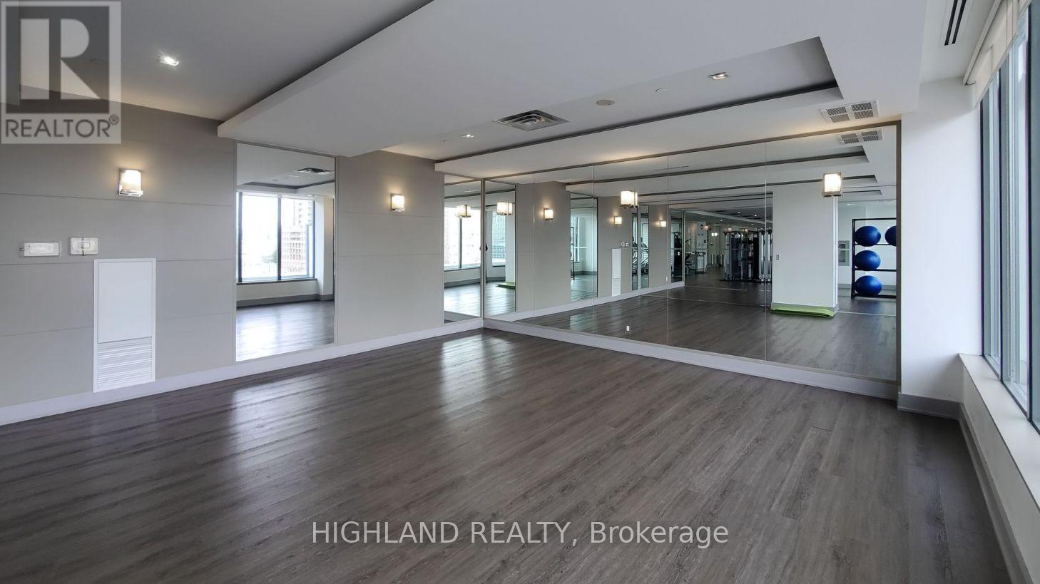 2410 - 510 Curran Place, Mississauga, Ontario  L5B 0J8 - Photo 26 - W12987904