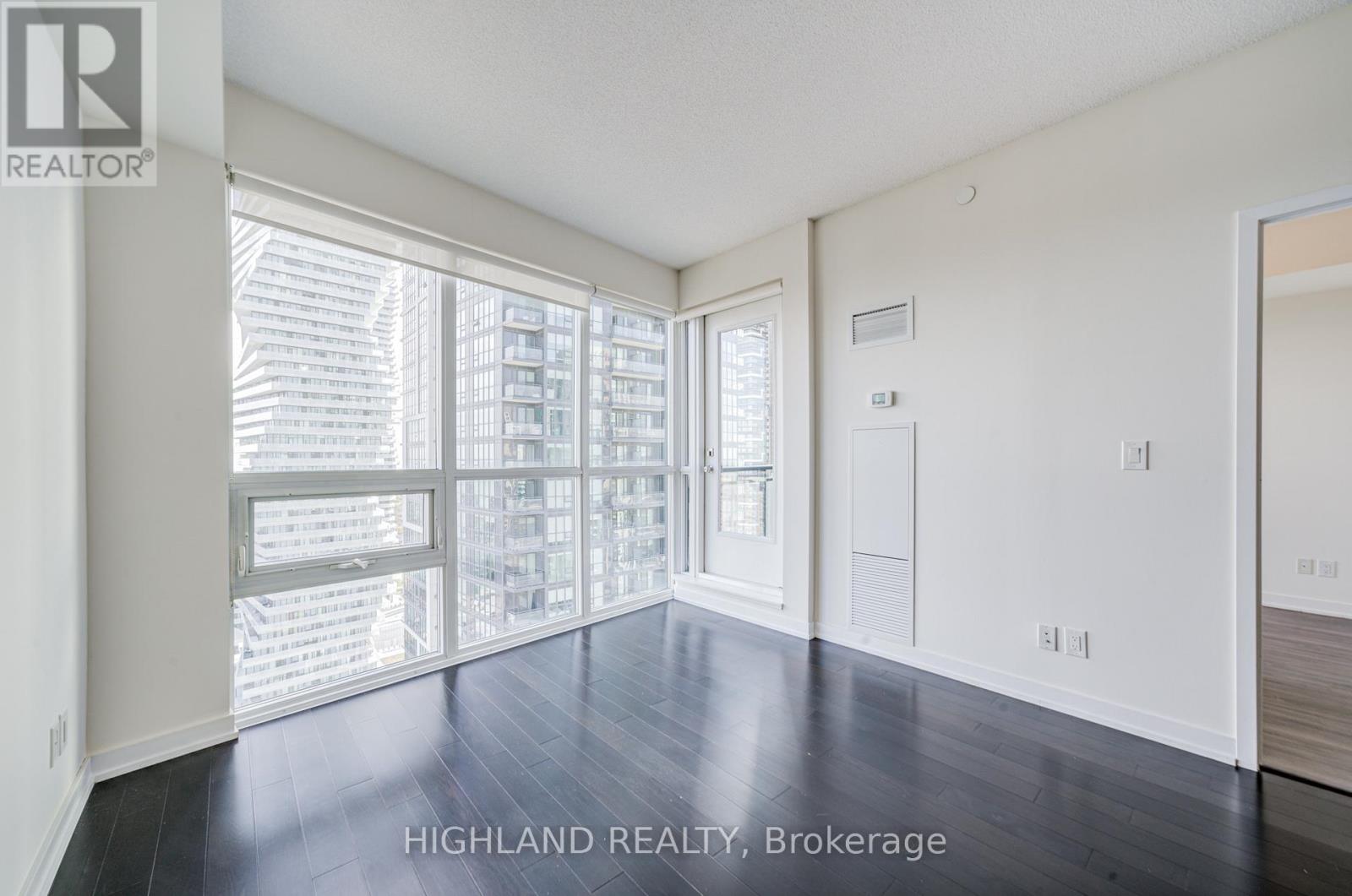 2410 - 510 Curran Place, Mississauga, Ontario  L5B 0J8 - Photo 8 - W12987904