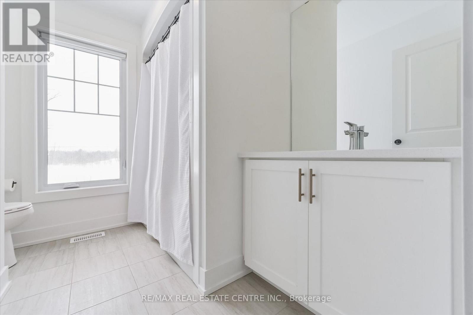 3 - 690 Broadway Avenue, Orangeville, Ontario  L9W 5C8 - Photo 35 - W12987906