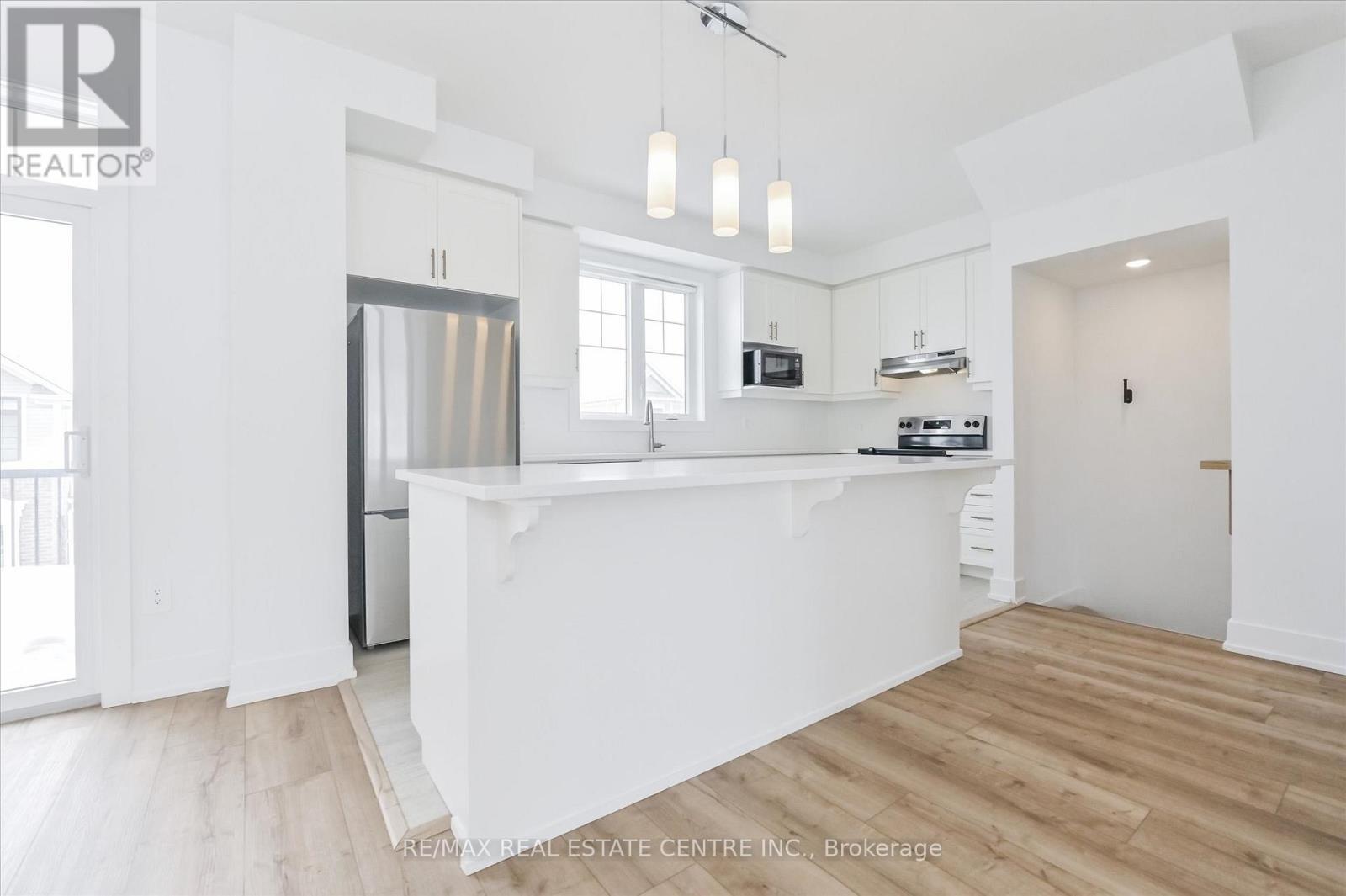 3 - 690 Broadway Avenue, Orangeville, Ontario  L9W 5C8 - Photo 7 - W12987906