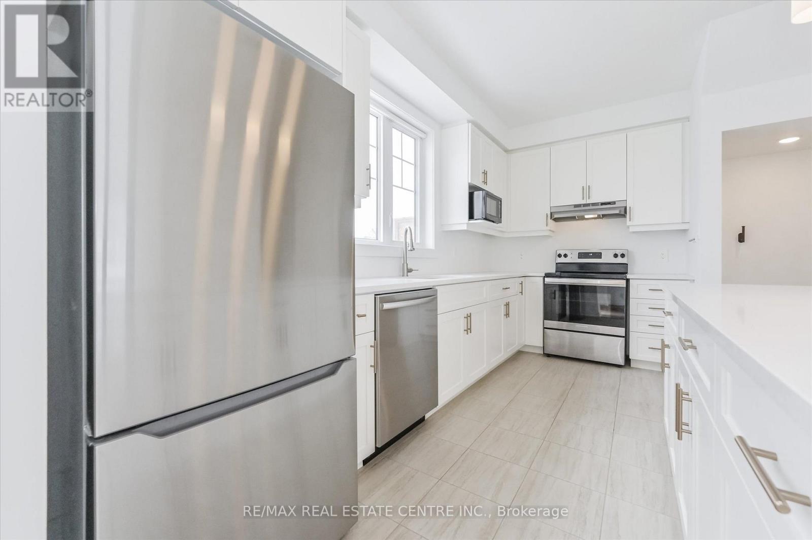 3 - 690 Broadway Avenue, Orangeville, Ontario  L9W 5C8 - Photo 8 - W12987906