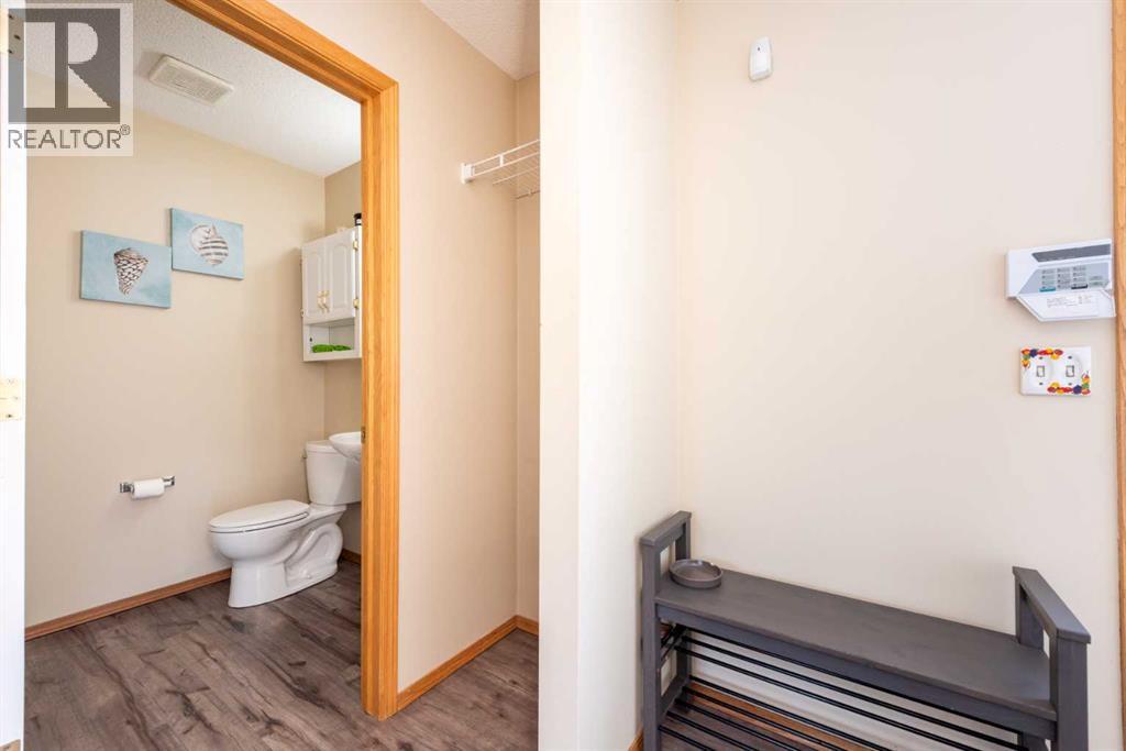 35 Somervale Place Sw, Calgary, Alberta T2Y 3J9 - Photo 14 - A2300249