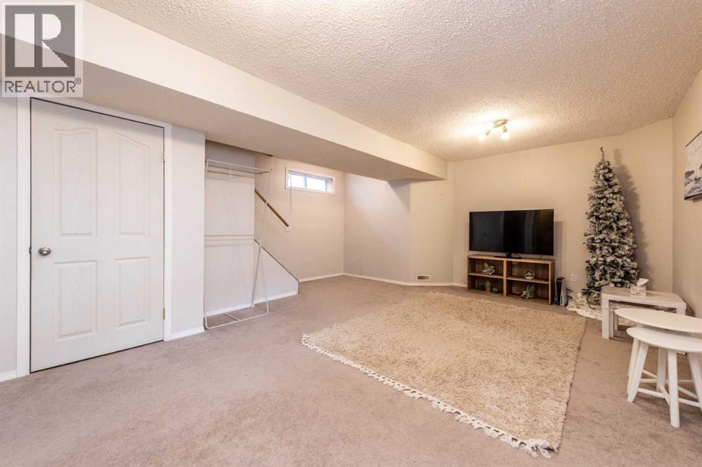 35 Somervale Place Sw, Calgary, Alberta T2Y 3J9 - Photo 30 - A2300249