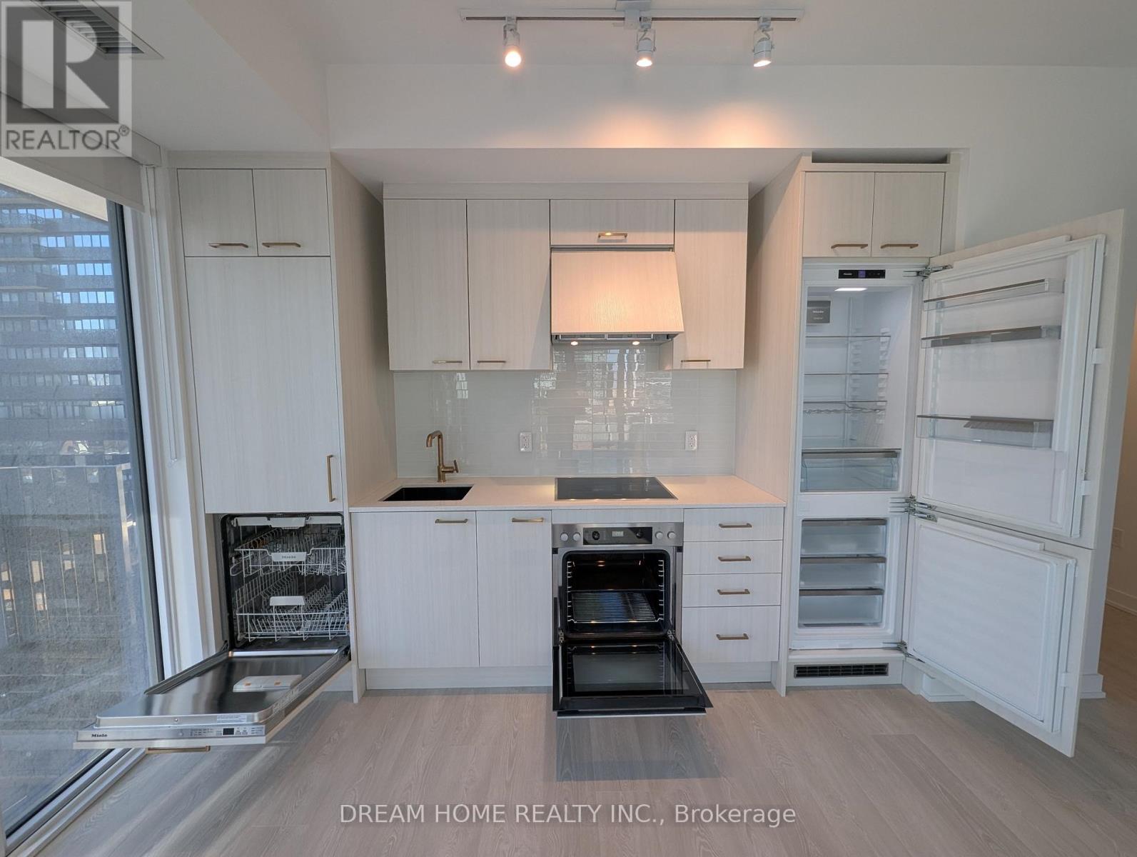 909 - 634 Church Street, Toronto, Ontario  M4Y 2G3 - Photo 2 - C12987918