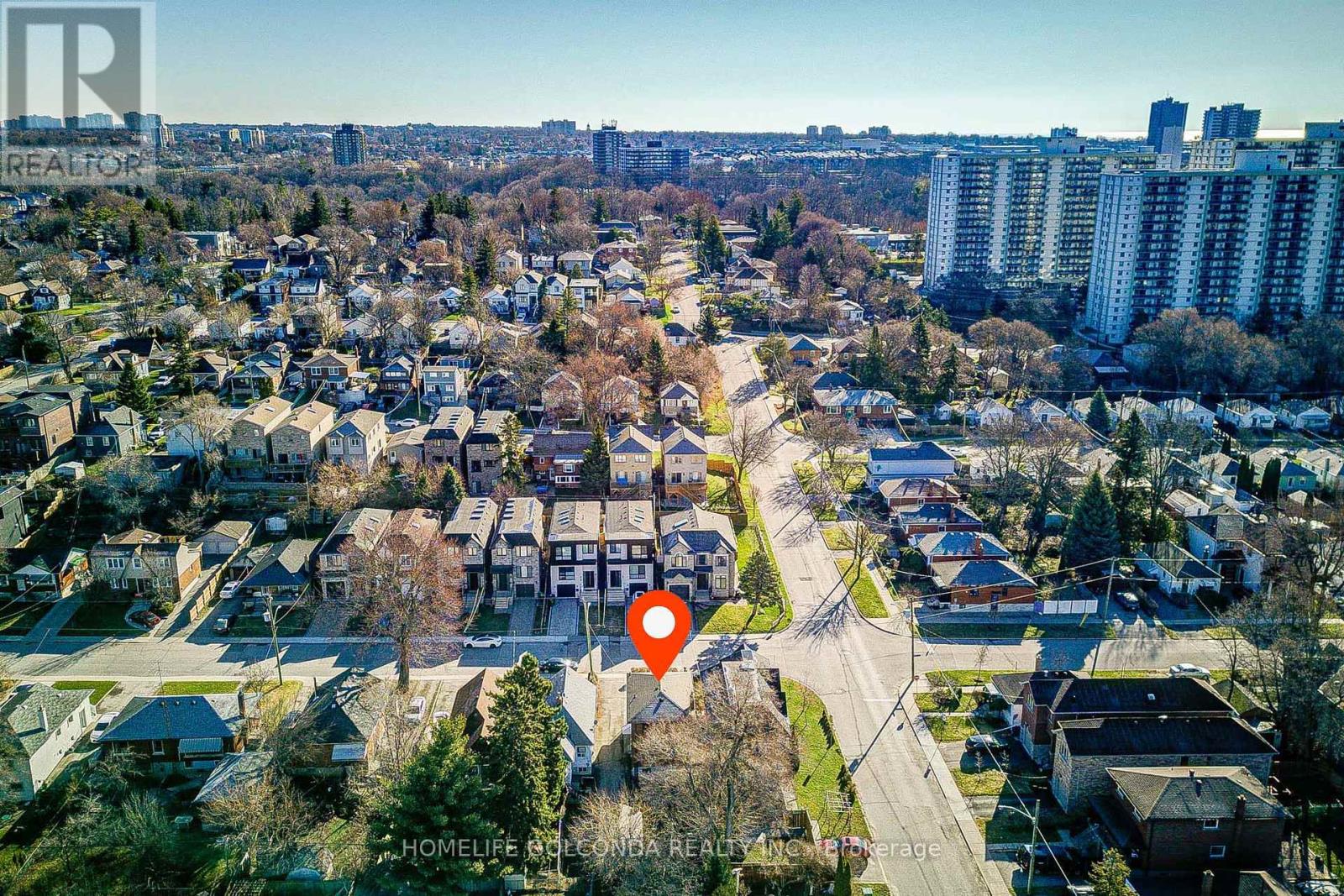 24a Westbourne Avenue, Toronto, Ontario  M1L 2Y2 - Photo 6 - E12987924
