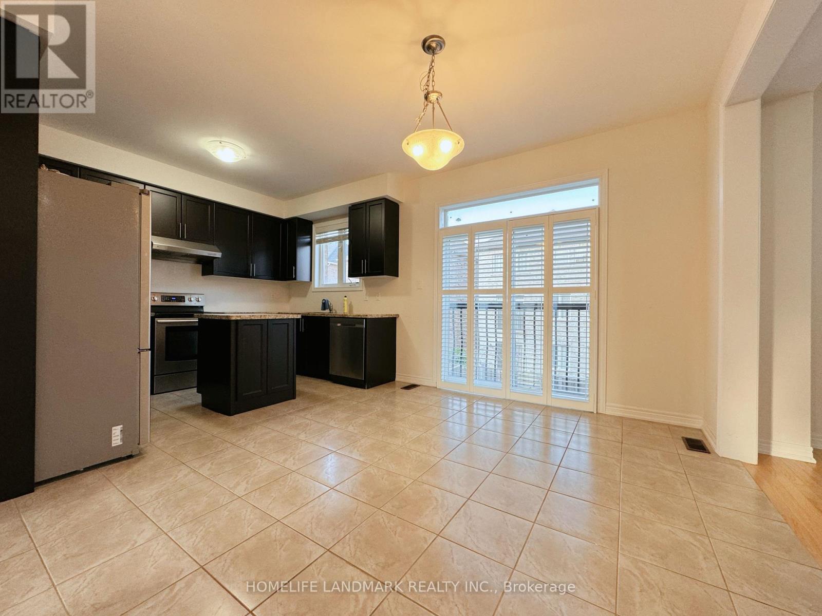 35 Hyacinth Street, Markham, Ontario  L6E 0P4 - Photo 11 - N12987932