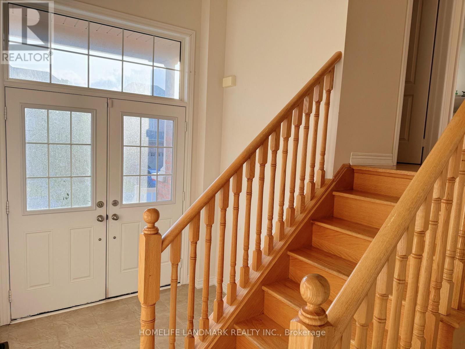 35 Hyacinth Street, Markham, Ontario  L6E 0P4 - Photo 3 - N12987932