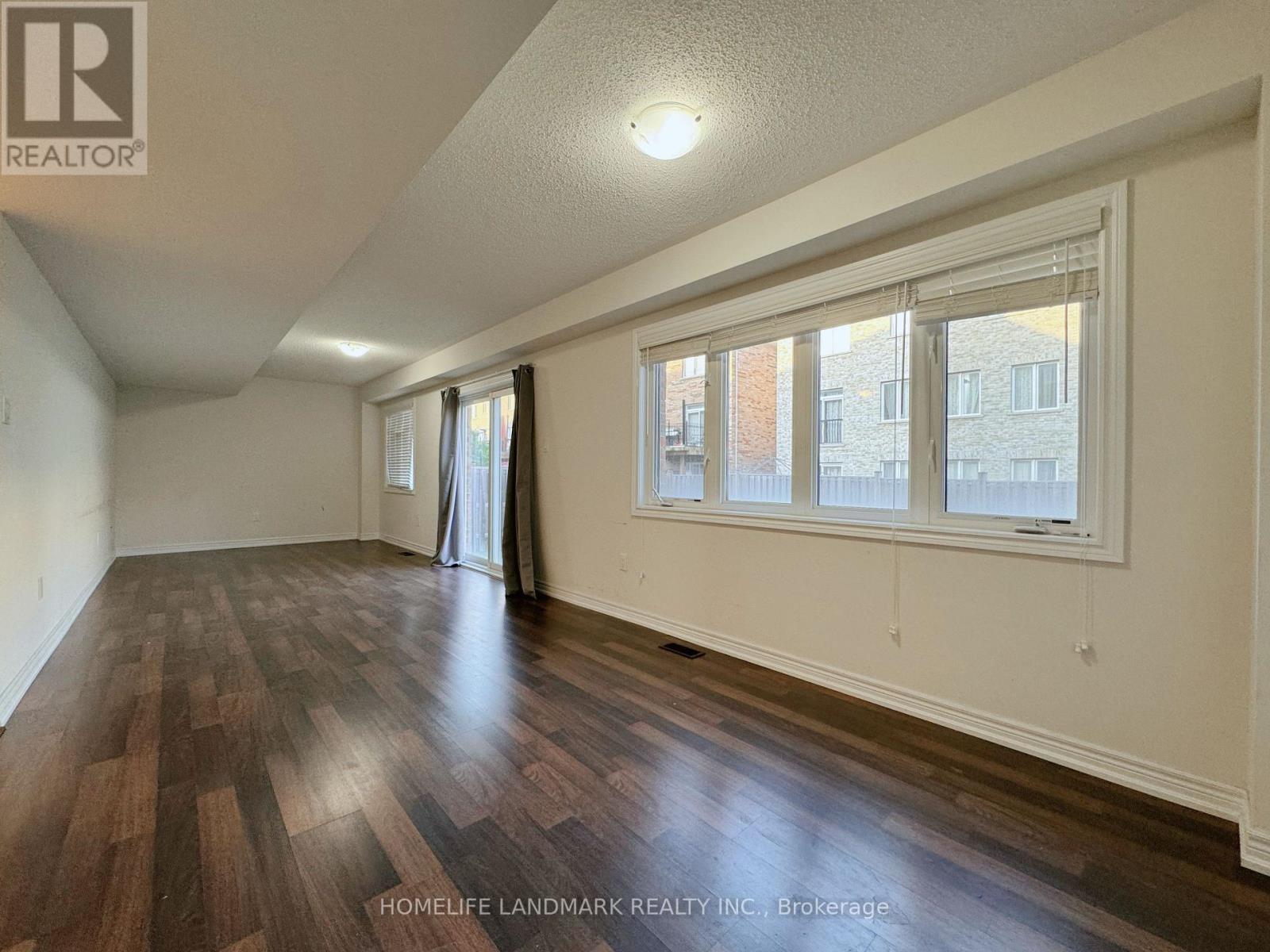 35 Hyacinth Street, Markham, Ontario  L6E 0P4 - Photo 6 - N12987932