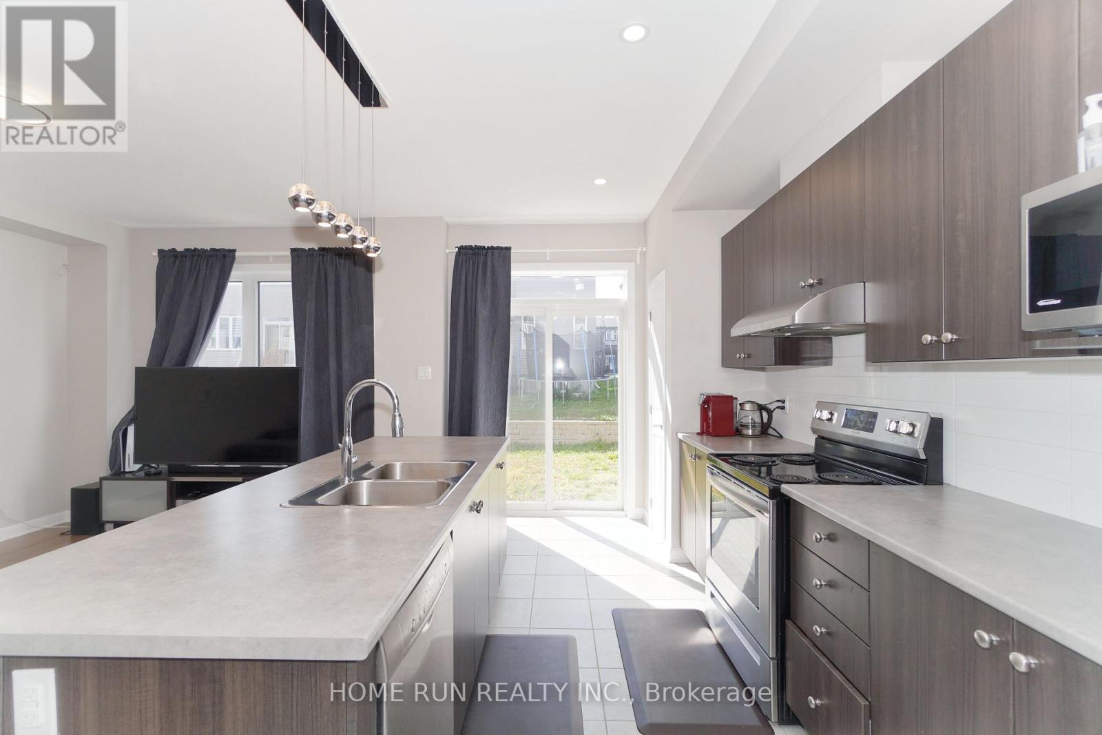 422 Kayak Street, Ottawa, Ontario  K2J 6P3 - Photo 12 - X12987950