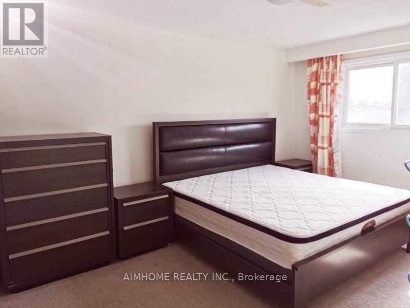 Upper - 62 Mentor Boulevard, Toronto, Ontario  M2H 2N1 - Photo 5 - C12987940