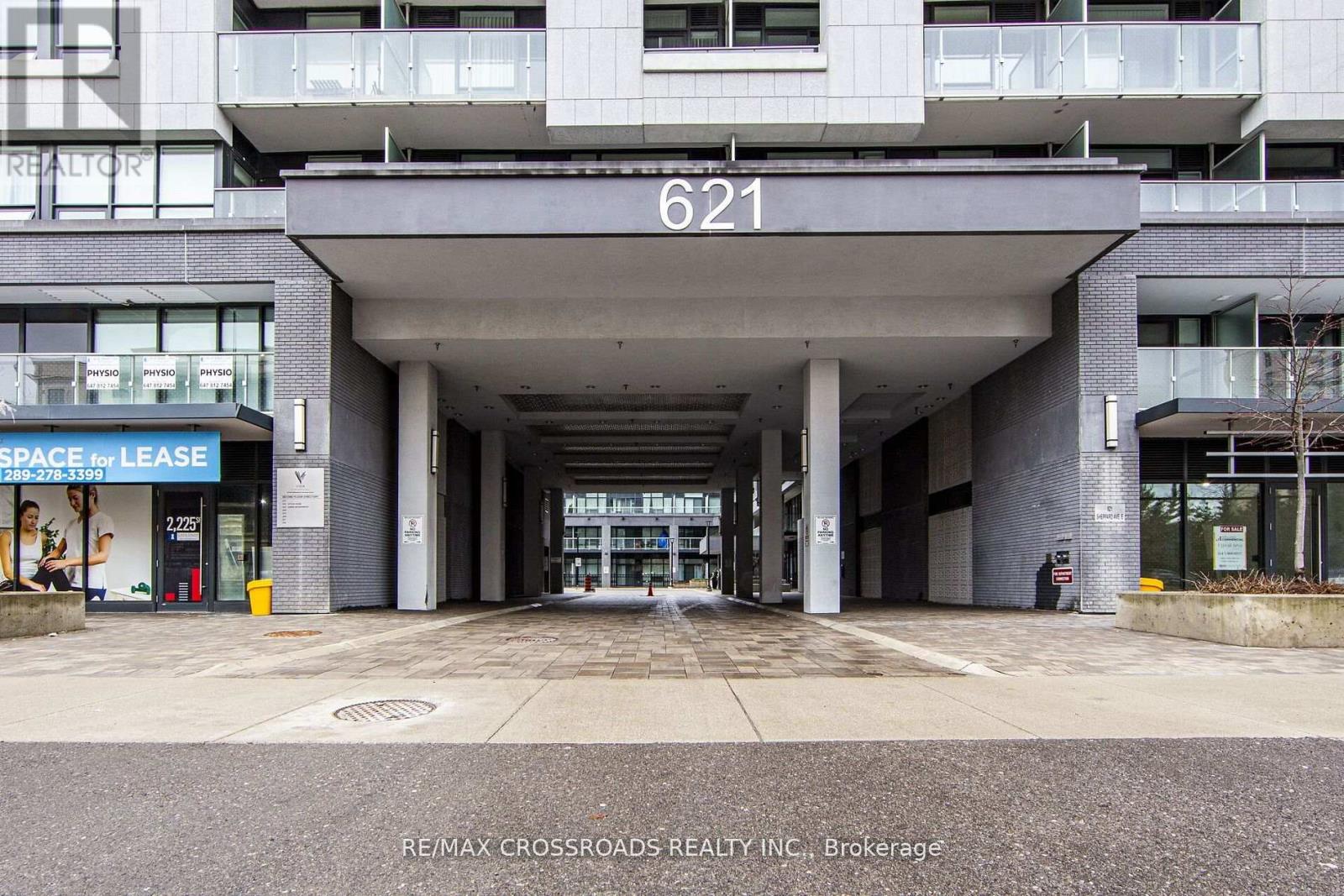 Tph10 - 621 Sheppard Avenue E, Toronto, Ontario M2K 0G4 - Photo 2 - C12987942