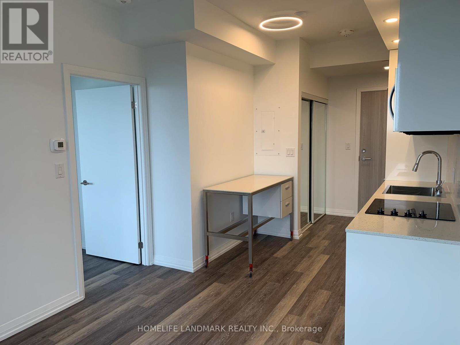 2210 - 75 Canterbury Place, Toronto, Ontario  M2N 0L2 - Photo 6 - C12987954