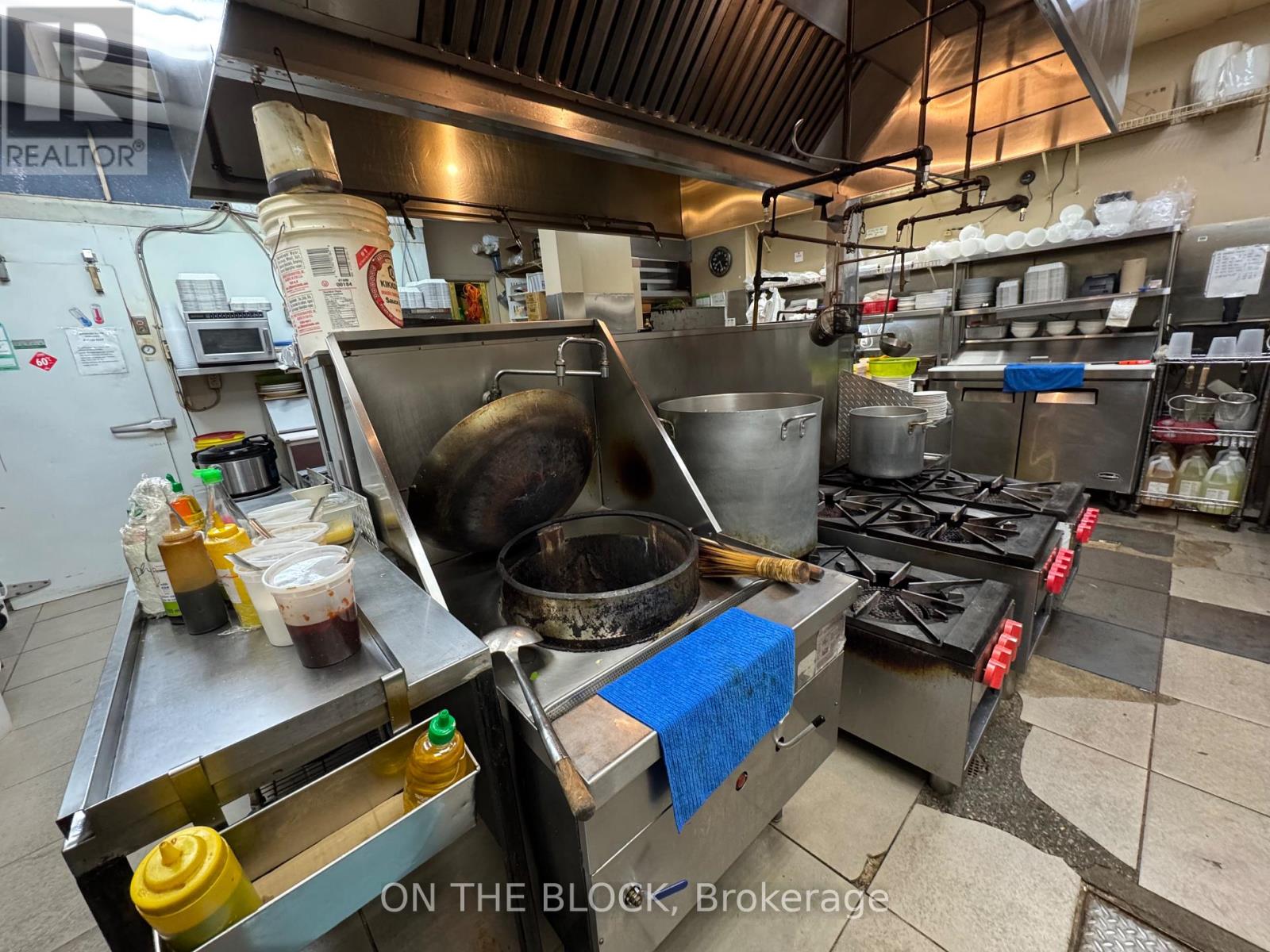 1280 Kennedy Road, Toronto, Ontario  M1P 2L5 - Photo 8 - E12987958