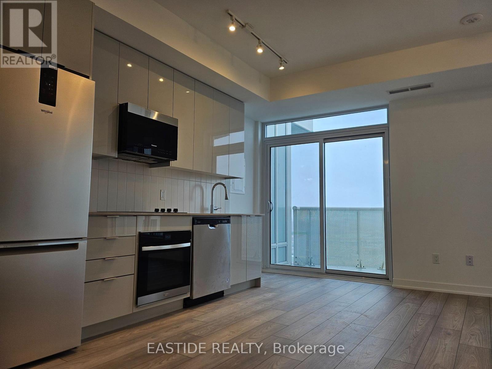 2529 - 498 Caldari Road, Vaughan, Ontario  L4K 0A4 - Photo 10 - N12987938