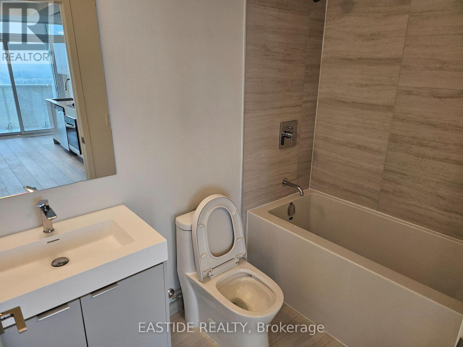 2529 - 498 Caldari Road, Vaughan, Ontario  L4K 0A4 - Photo 11 - N12987938