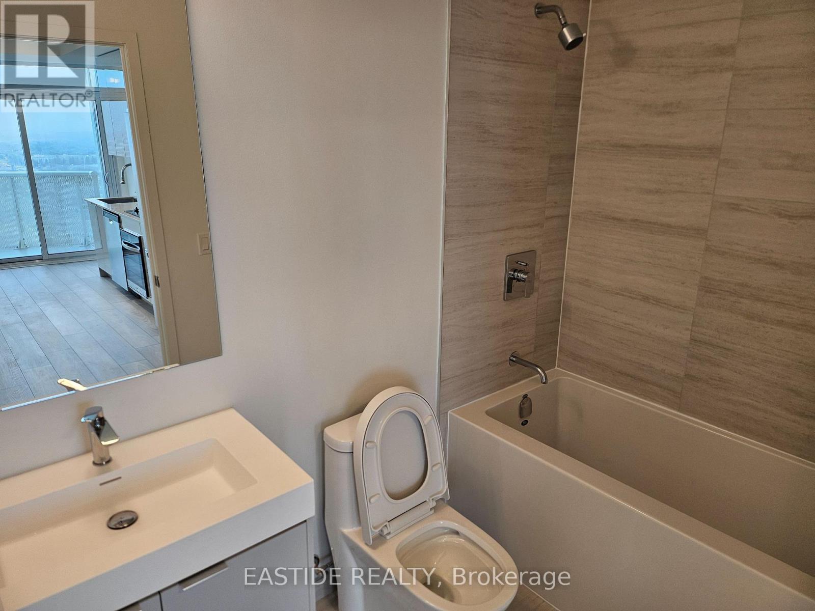 2529 - 498 Caldari Road, Vaughan, Ontario  L4K 0A4 - Photo 12 - N12987938