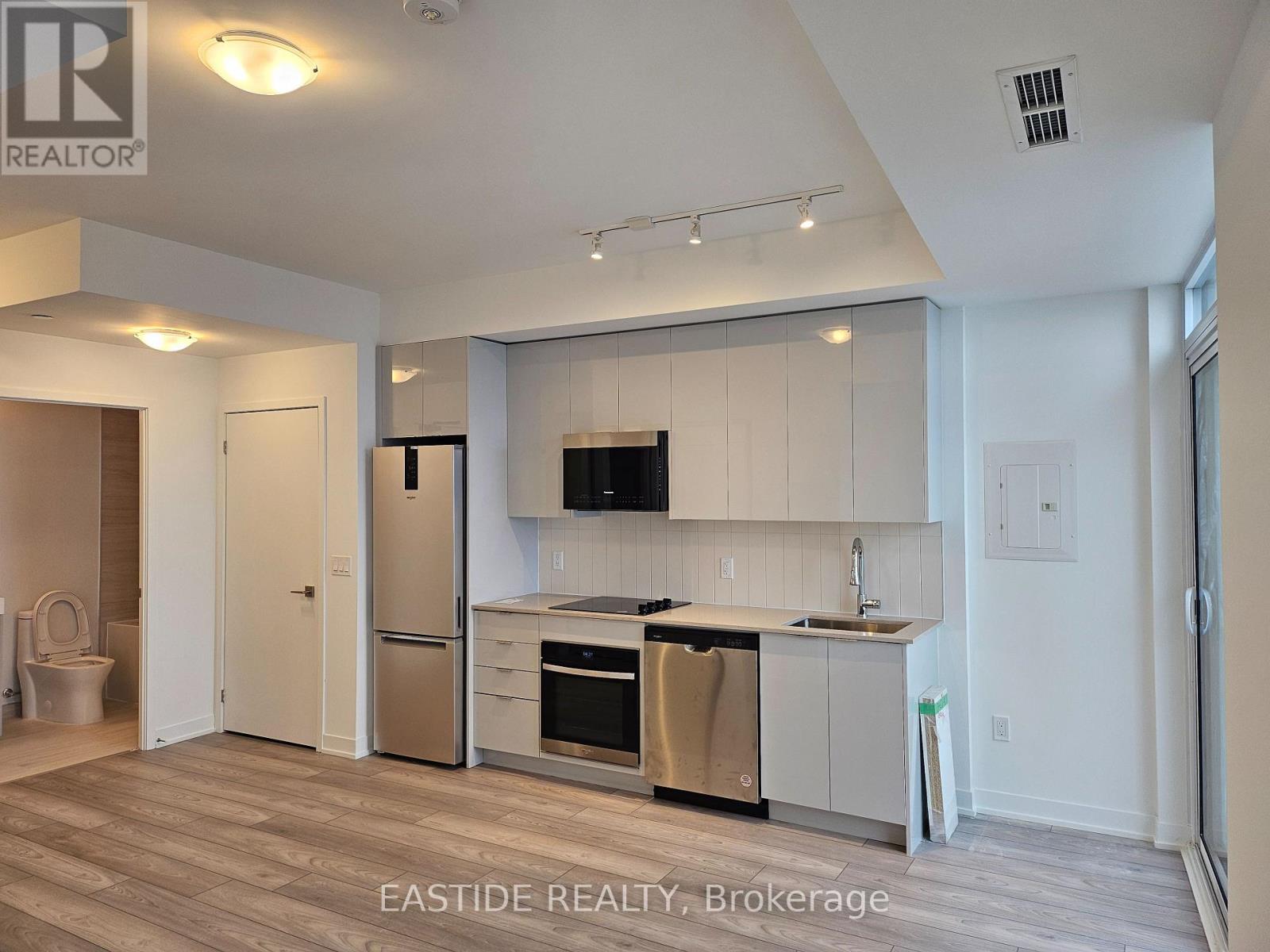 2529 - 498 Caldari Road, Vaughan, Ontario  L4K 0A4 - Photo 3 - N12987938