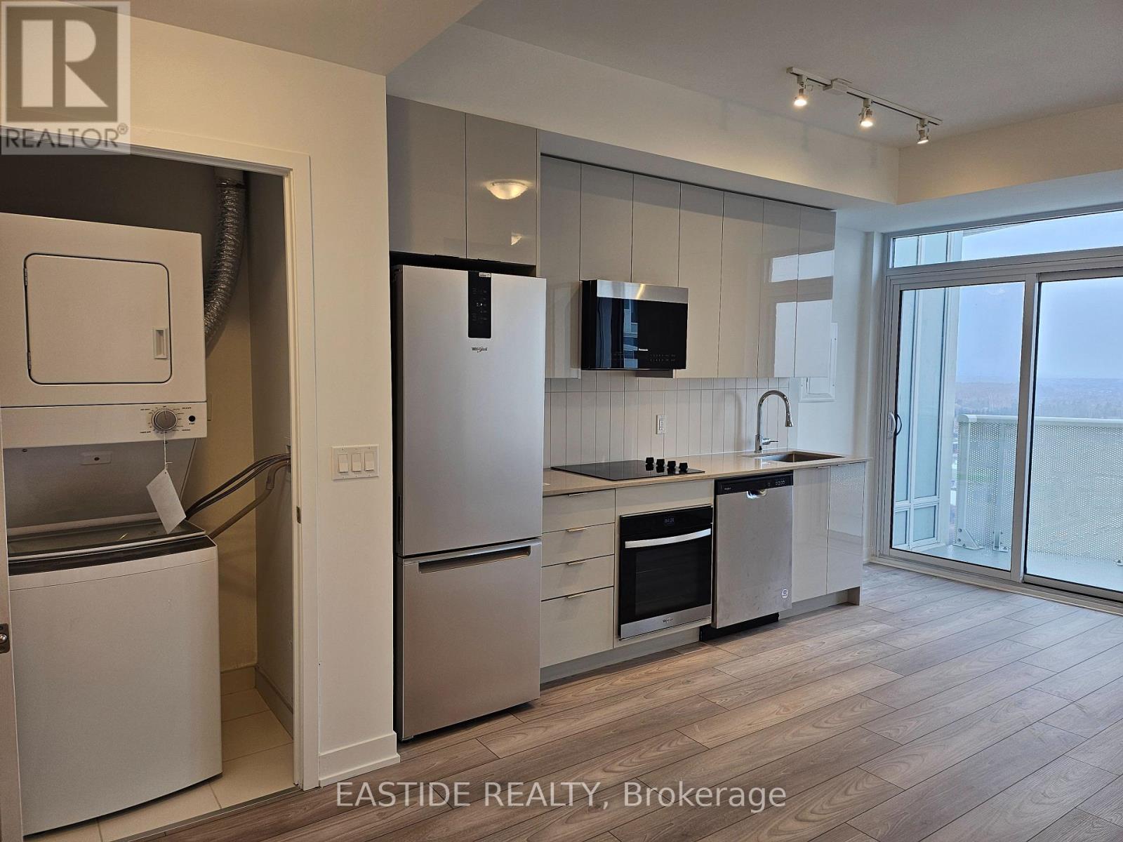 2529 - 498 Caldari Road, Vaughan, Ontario  L4K 0A4 - Photo 4 - N12987938