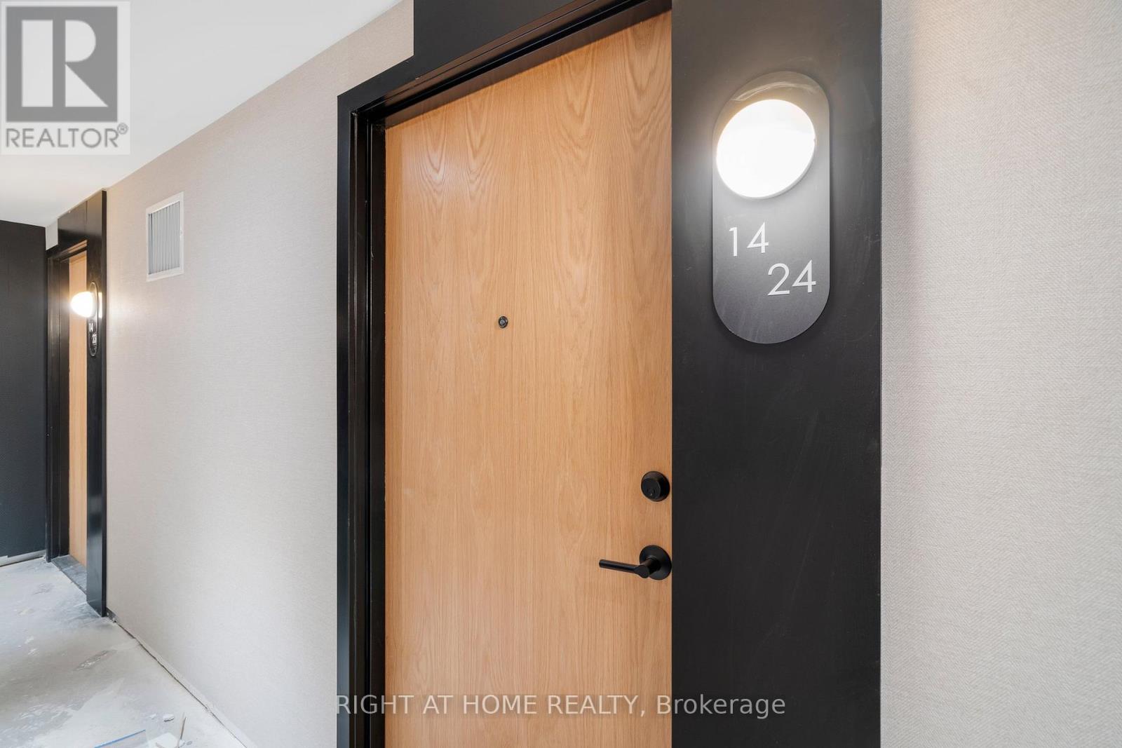 1424 - 7950 Bathurst Street, Vaughan, Ontario  L4J 0L4 - Photo 2 - N12987946