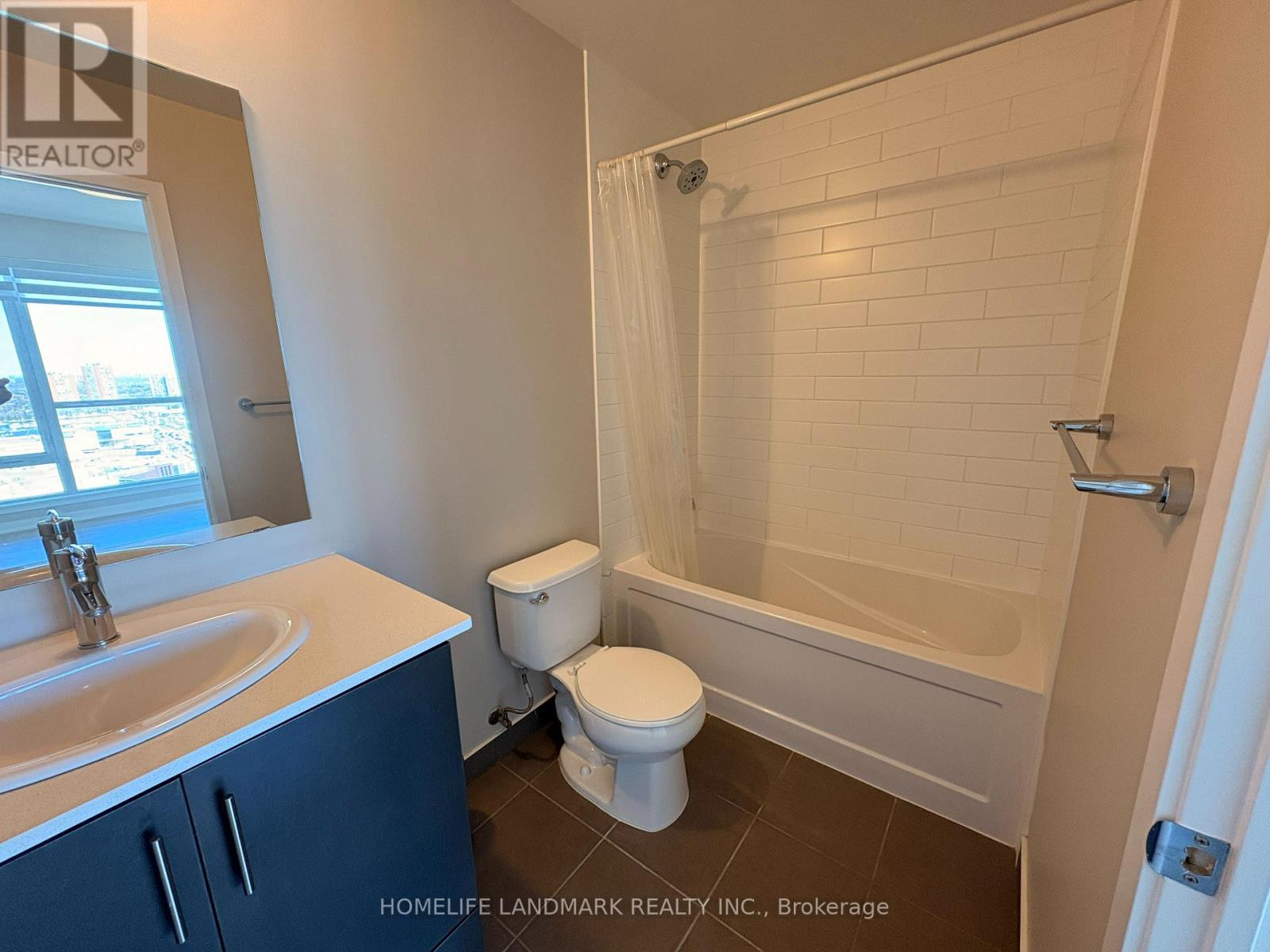 1702 - 360 Square One Drive, Mississauga, Ontario  L5B 0G7 - Photo 11 - W12987952