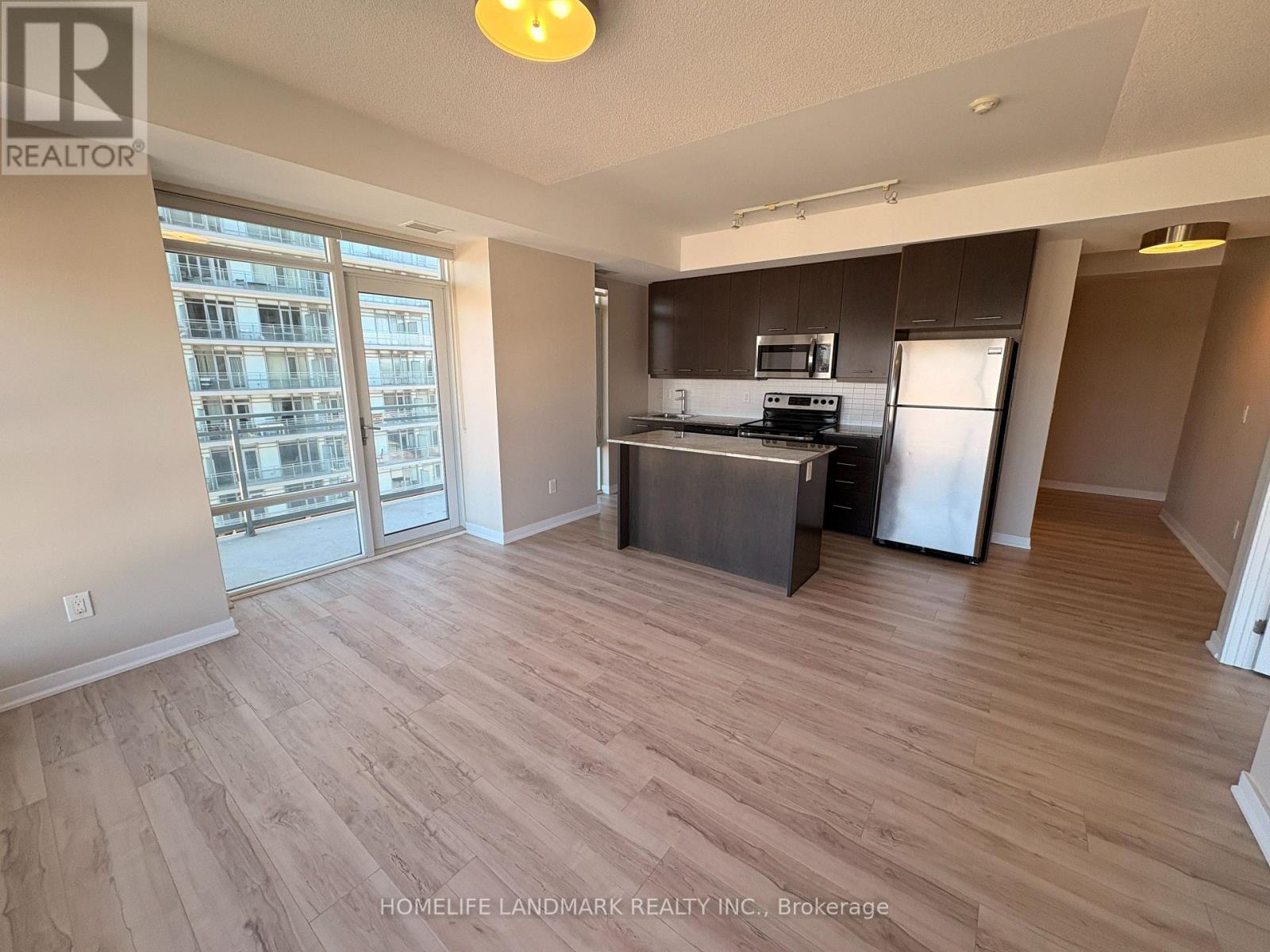 1702 - 360 Square One Drive, Mississauga, Ontario  L5B 0G7 - Photo 4 - W12987952