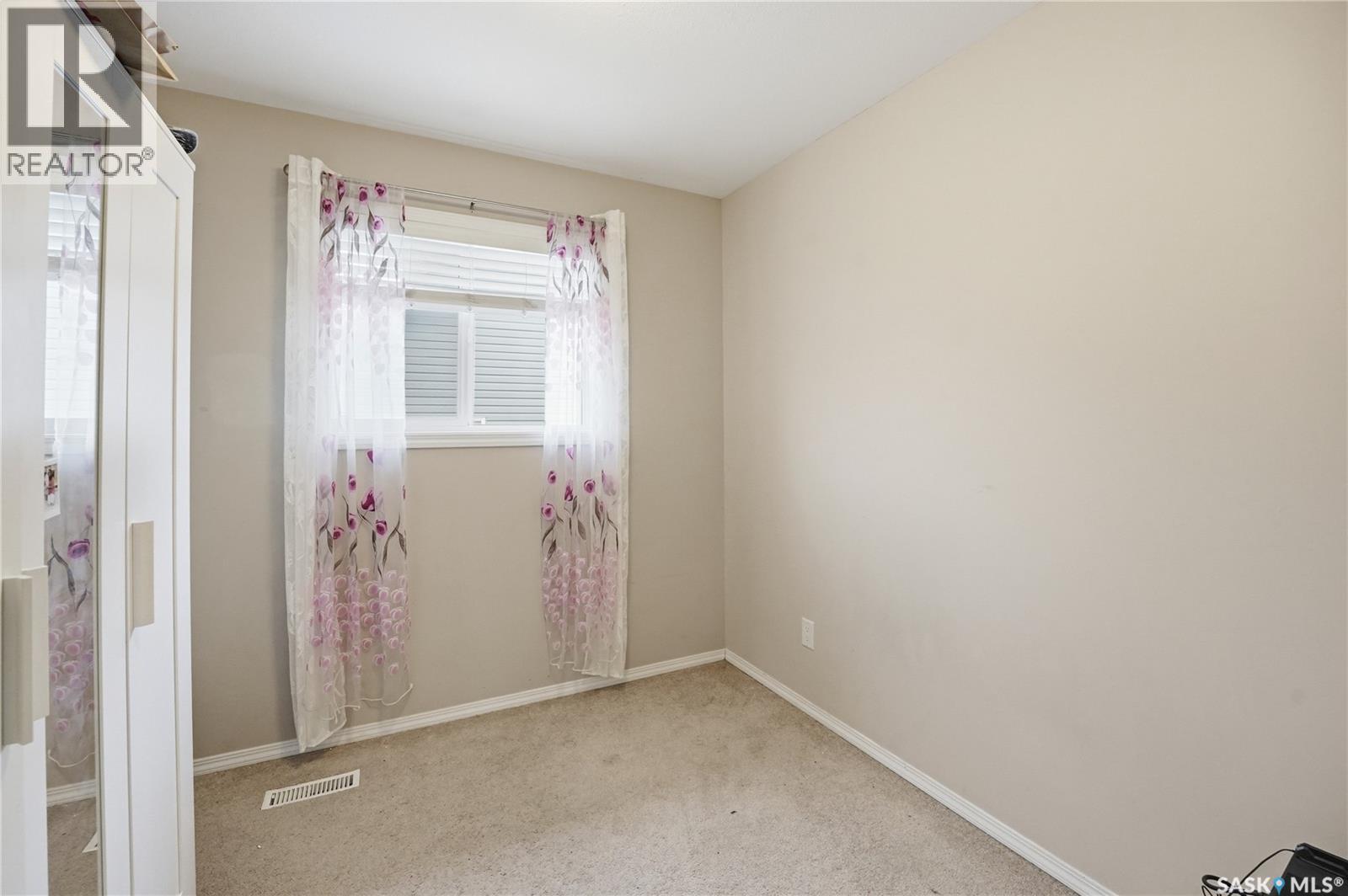 102 Whalley Crescent, Saskatoon, Saskatchewan  S7T 0H9 - Photo 20 - SK032440