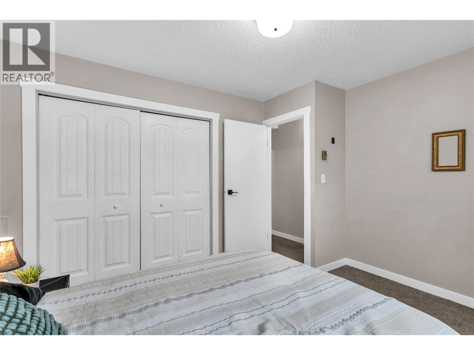 588 McCurdy Road Kelowna Photo 17