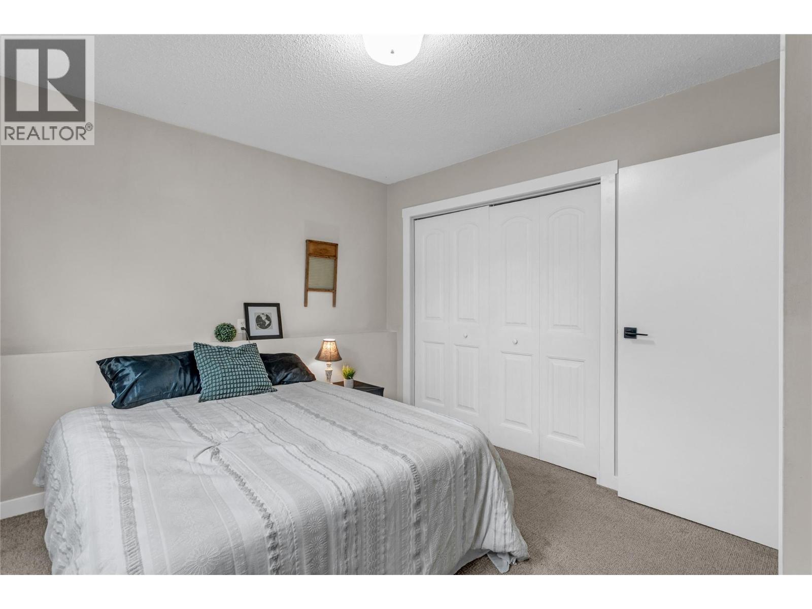 588 McCurdy Road Kelowna Photo 16