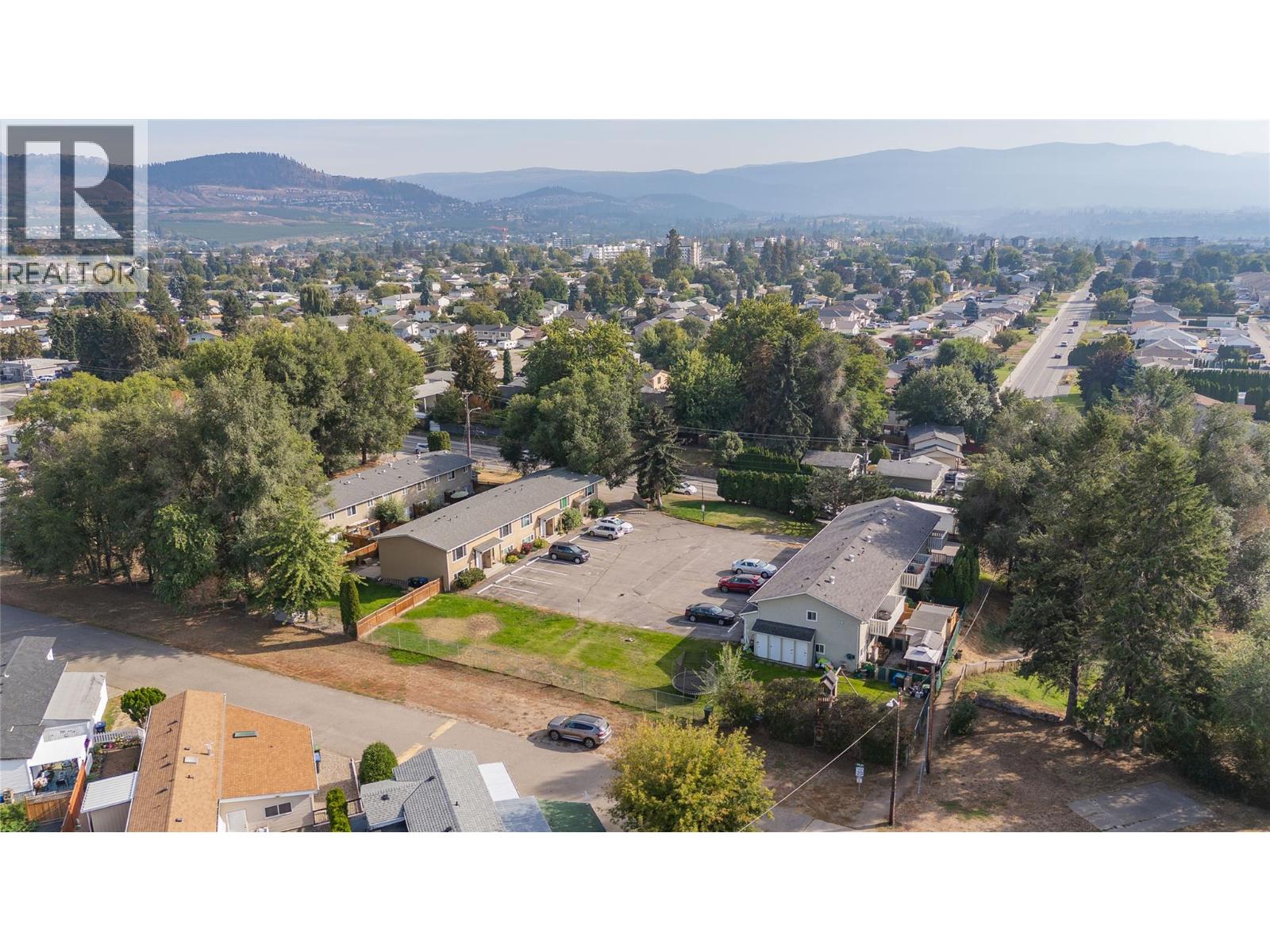 588 McCurdy Road Kelowna Photo 32