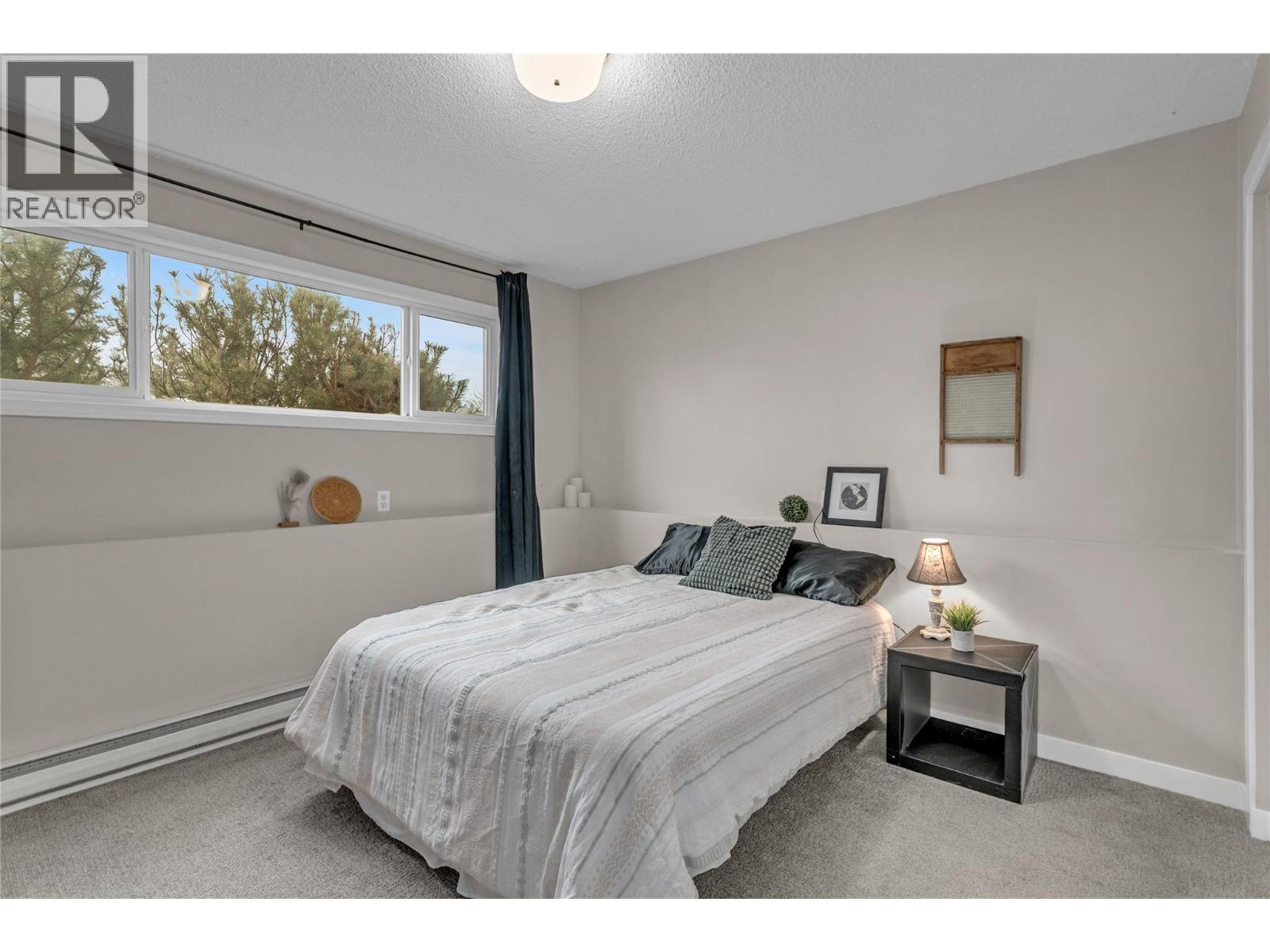 588 McCurdy Road Kelowna Photo 15