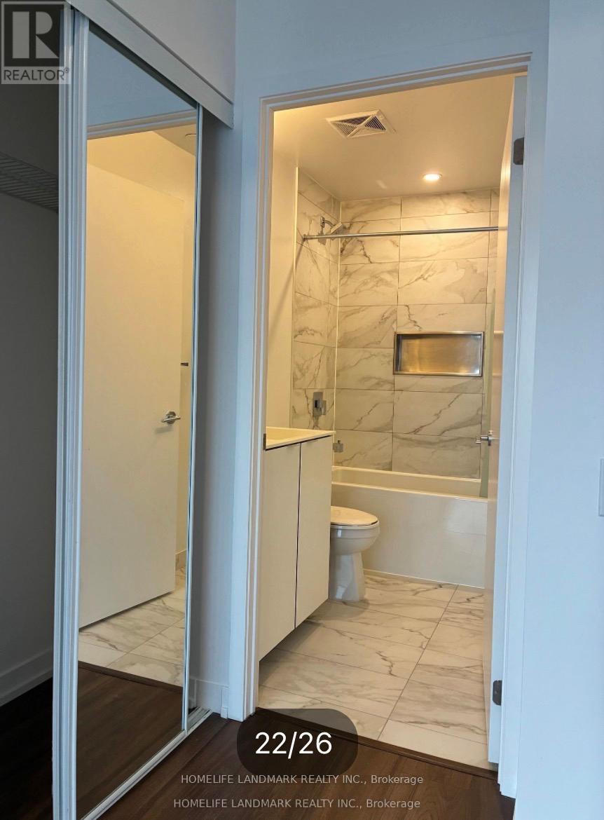 1010 - 4065 Confederation Parkway, Mississauga, Ontario  L5B 0L4 - Photo 17 - W12933474