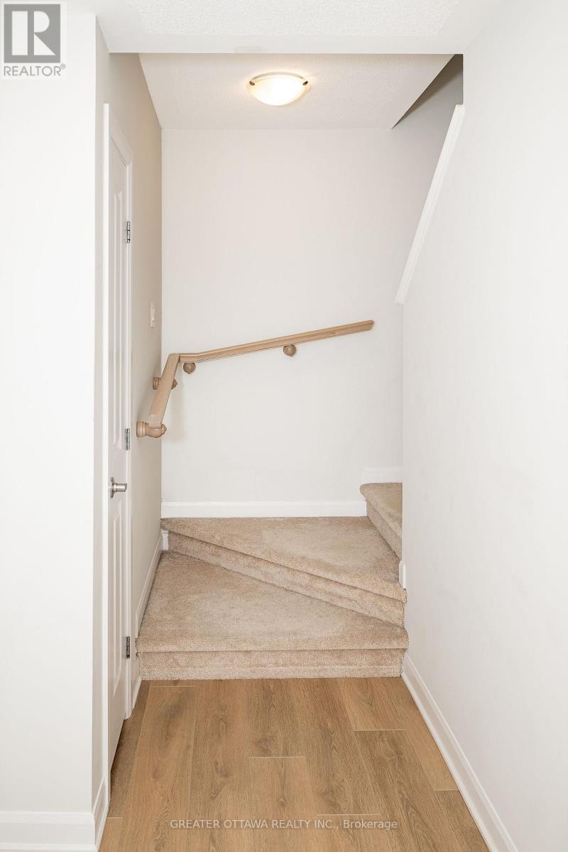 16 - 415 Eldorado Private, Ottawa, Ontario  K2K 0N9 - Photo 11 - X12987968