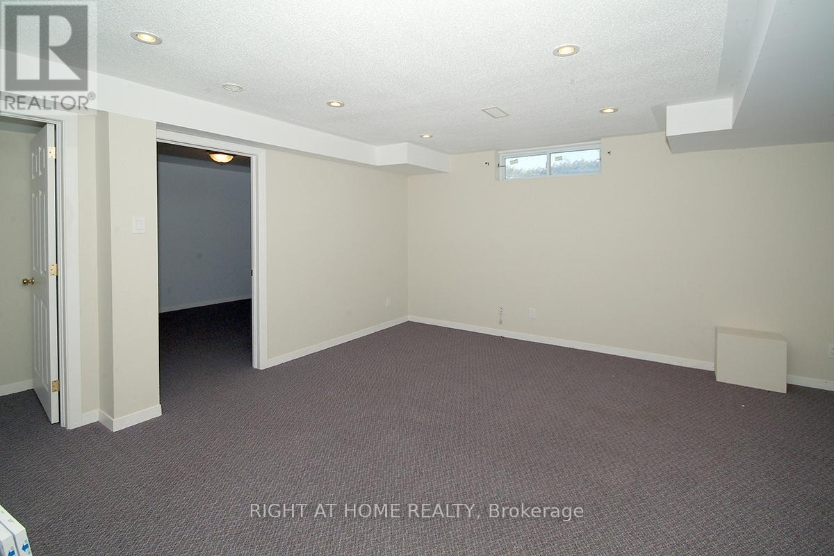 56 Four Seasons Drive, Ottawa, Ontario  K2E 7P8 - Photo 14 - X12987988