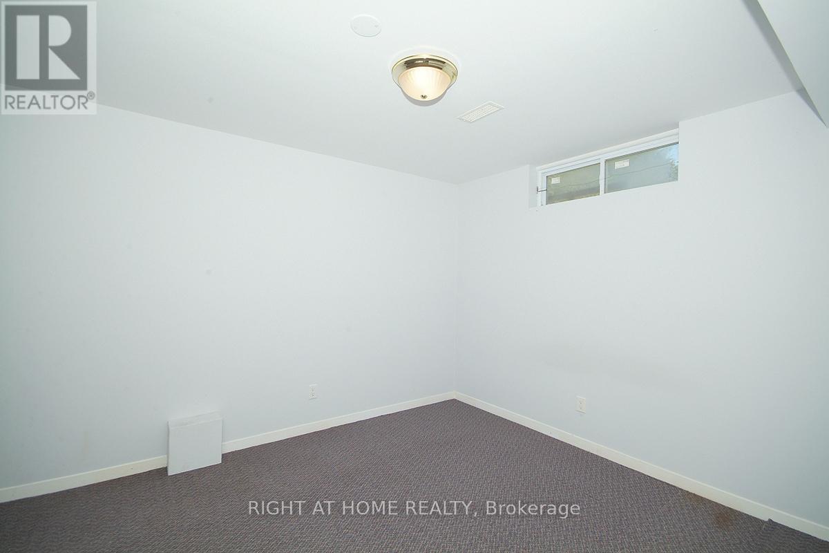 56 Four Seasons Drive, Ottawa, Ontario  K2E 7P8 - Photo 17 - X12987988