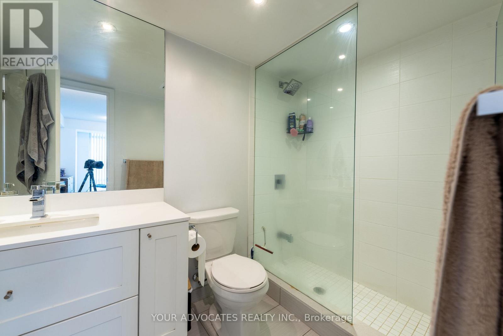 611 - 525 Adelaide Street W, Toronto (Waterfront Communities), Ontario  M5V 1T6 - Photo 11 - C12987984