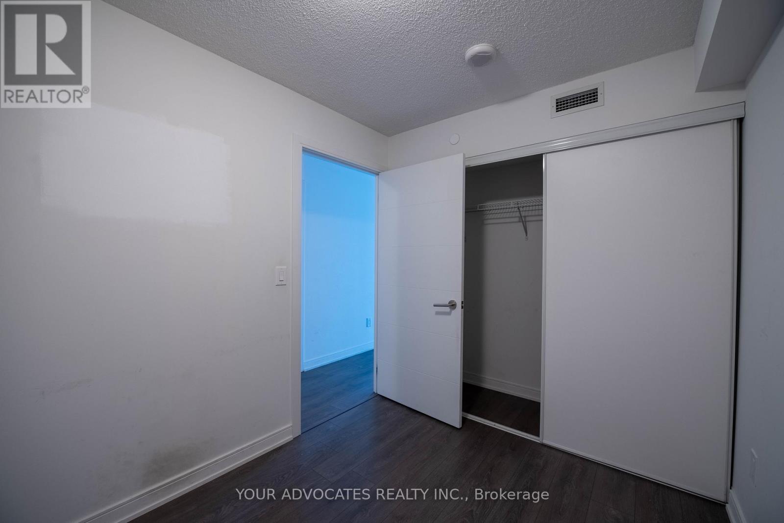 611 - 525 Adelaide Street W, Toronto (Waterfront Communities), Ontario  M5V 1T6 - Photo 5 - C12987984