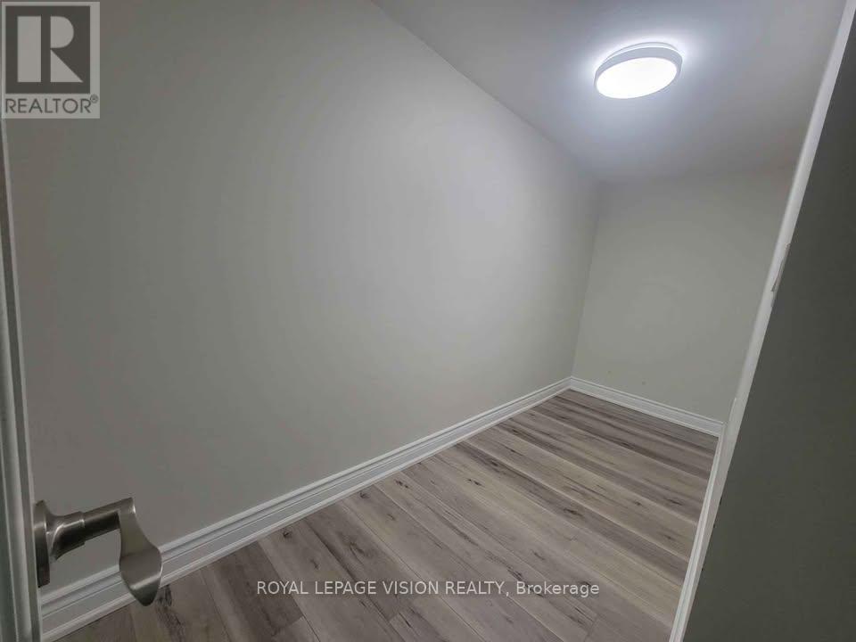 63 Rizal Avenue, Markham, Ontario  L6B 0G7 - Photo 10 - N12987974