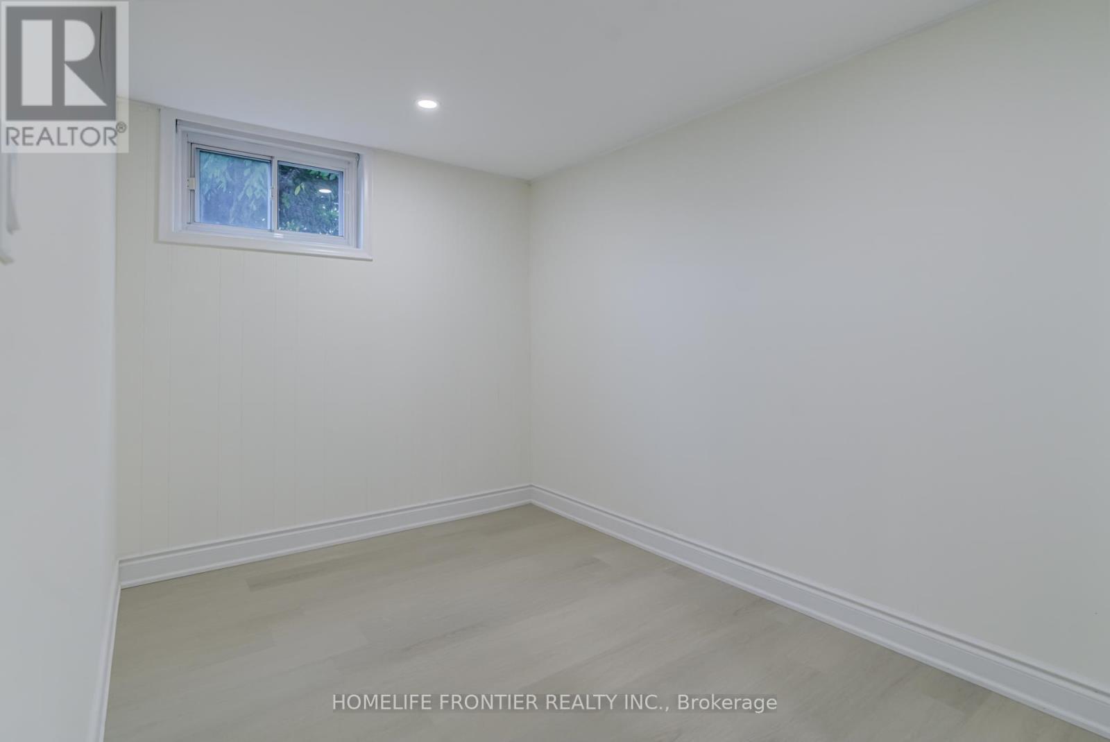 B - 62 Clark Avenue, Markham, Ontario  L3T 1S5 - Photo 12 - N12987982