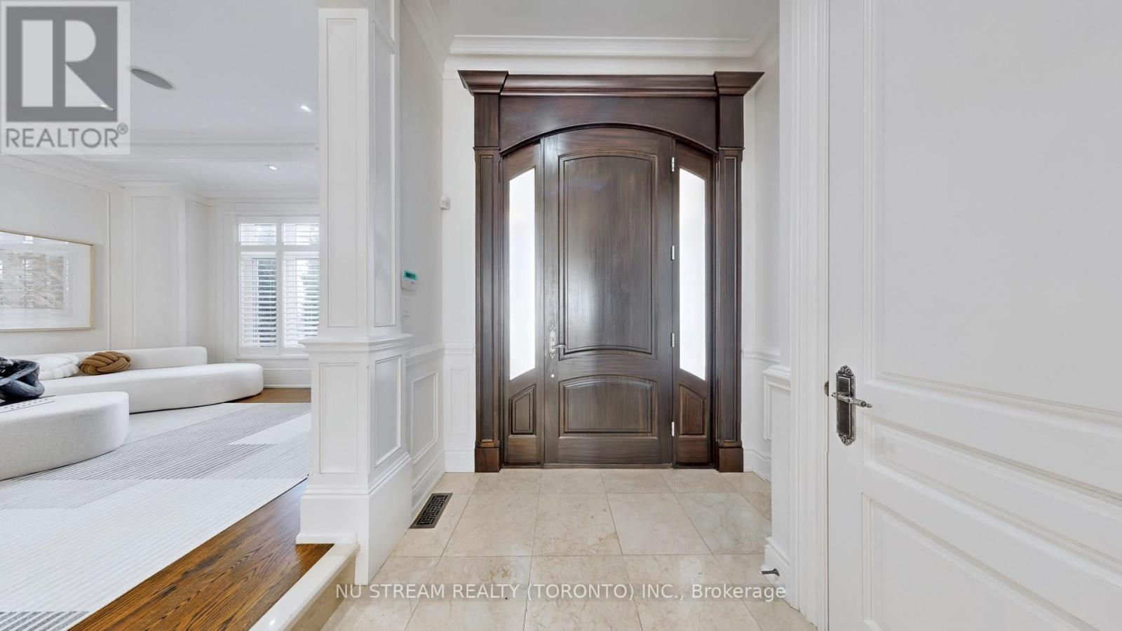 205 Byng Avenue, Toronto, Ontario  M2N 4L2 - Photo 10 - C12986822