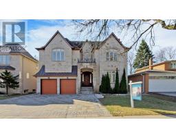 205 BYNG AVENUE, Toronto, Ontario