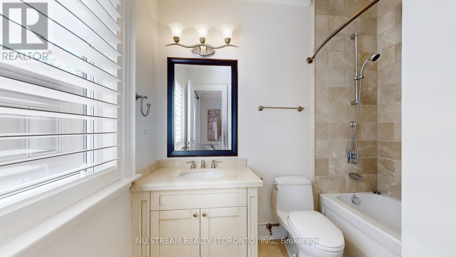 205 Byng Avenue, Toronto, Ontario  M2N 4L2 - Photo 27 - C12986822