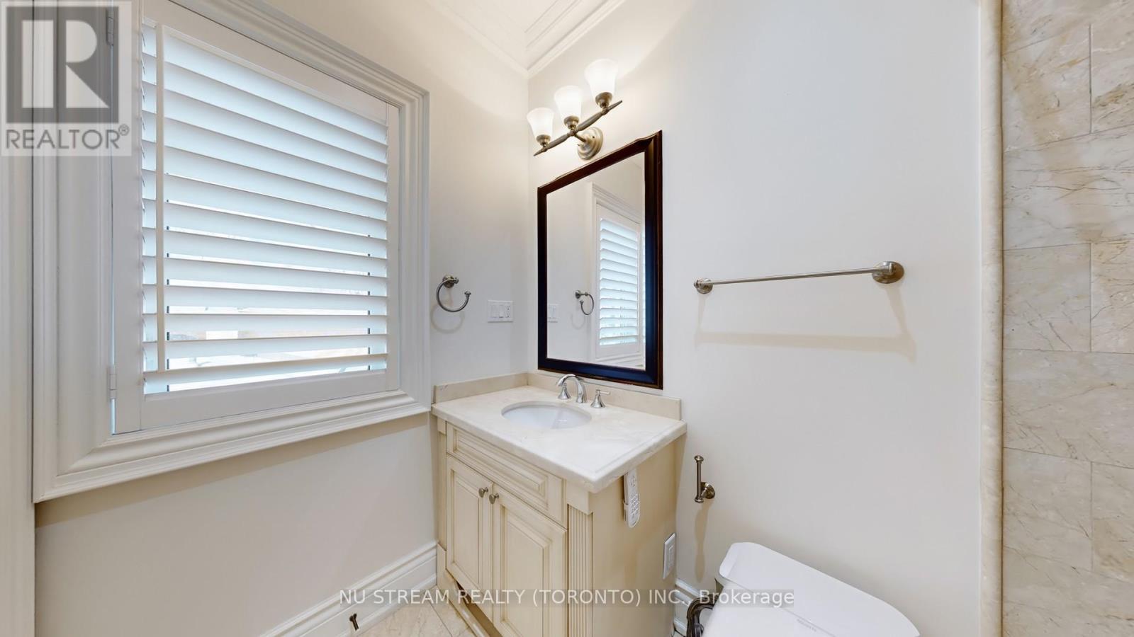 205 Byng Avenue, Toronto, Ontario  M2N 4L2 - Photo 28 - C12986822