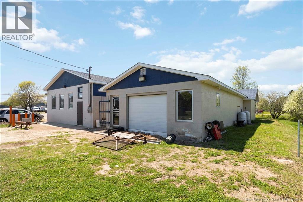 2094 Route 133, Grand-Barachois, New Brunswick  E4P 8J9 - Photo 3 - NB136825